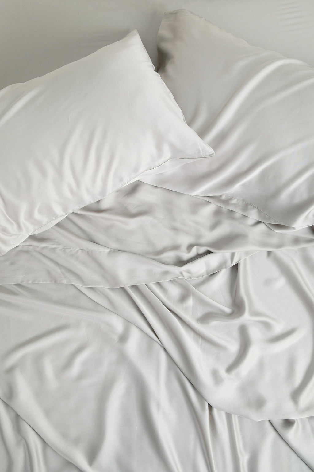 Bamboo Sateen Pillowcase Set in Dove Gray