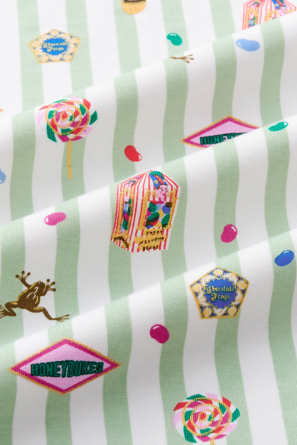 Women's Oversized V-Neck Tee in Honeydukes