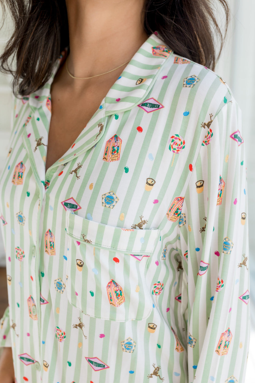 Long-Sleeved Women's Pajama Set in Honeydukes