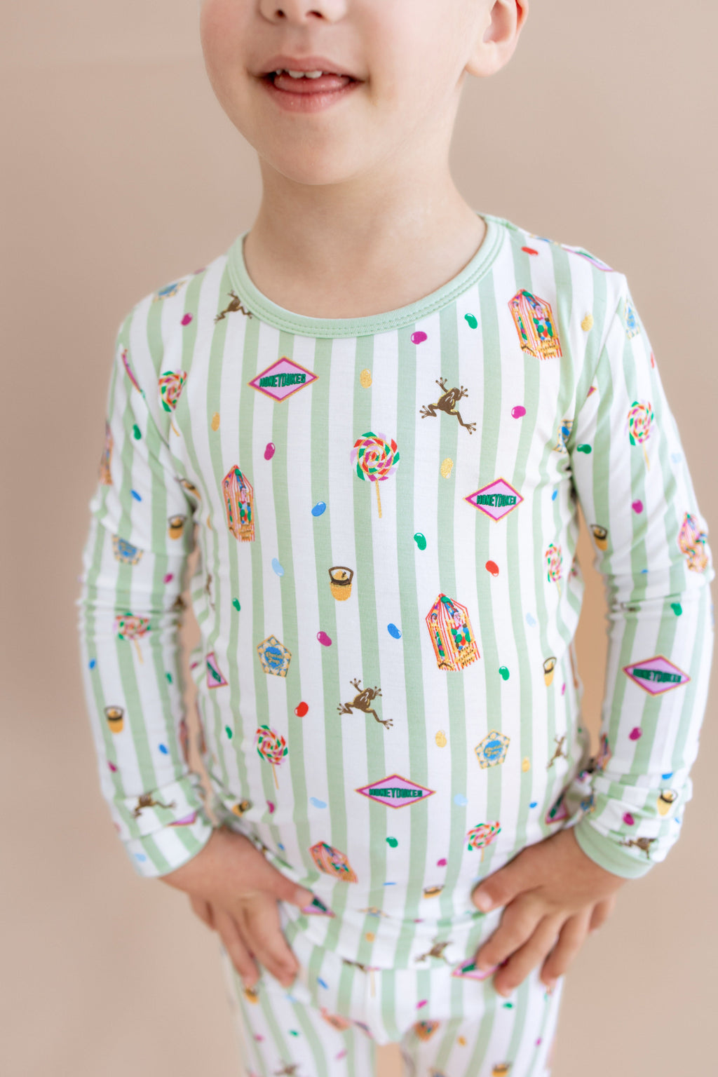 Long Sleeve Pajamas in Honeydukes