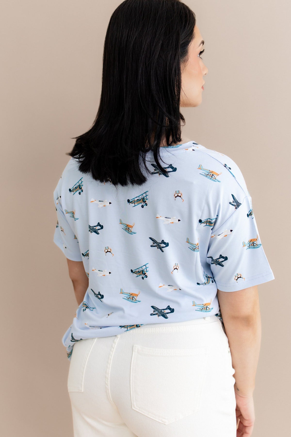 Women's Oversized V-Neck Tee in Take Off