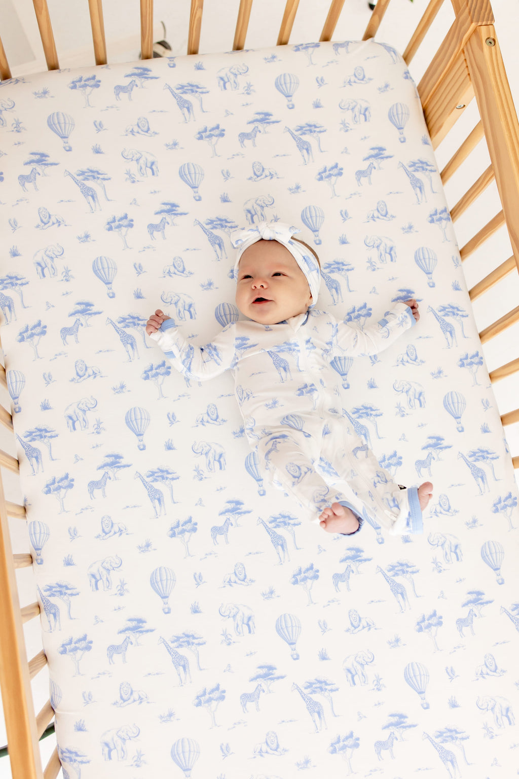 Crib Sheet in Toile Safari